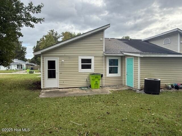 Photo - 100 Twin Wood Dr