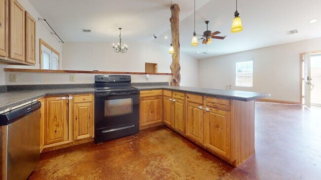 Photo - 12748 NE Wolf Rd