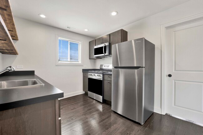 Photo - 3125 N California Ave Unit 3F