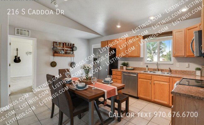 Photo - 216 S Caddoa Dr
