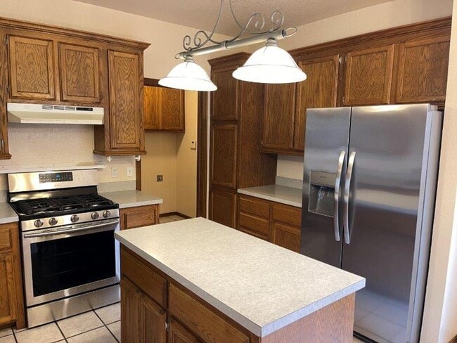 Photo - New Paint! 3 beds, 2 full baths, 2 car garage home for rent in S. OKC and Moore schools!