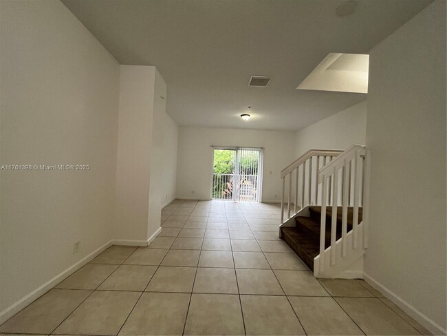 Photo - 1826 NE 5th Ave Townhome