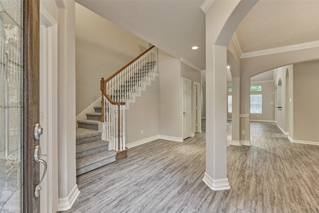Photo - 7 Raindance Ct