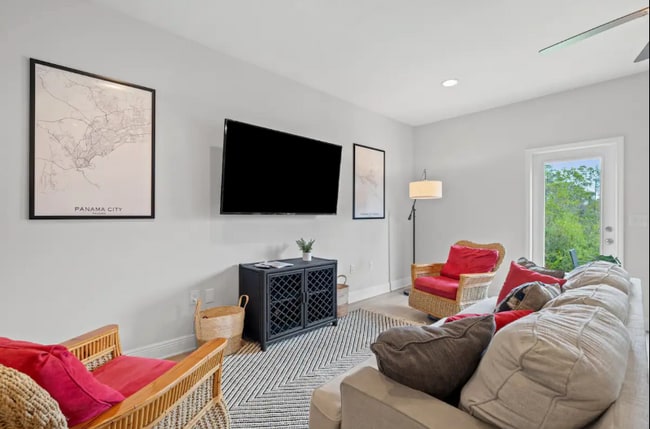 Photo - 1884 Pointe Dr