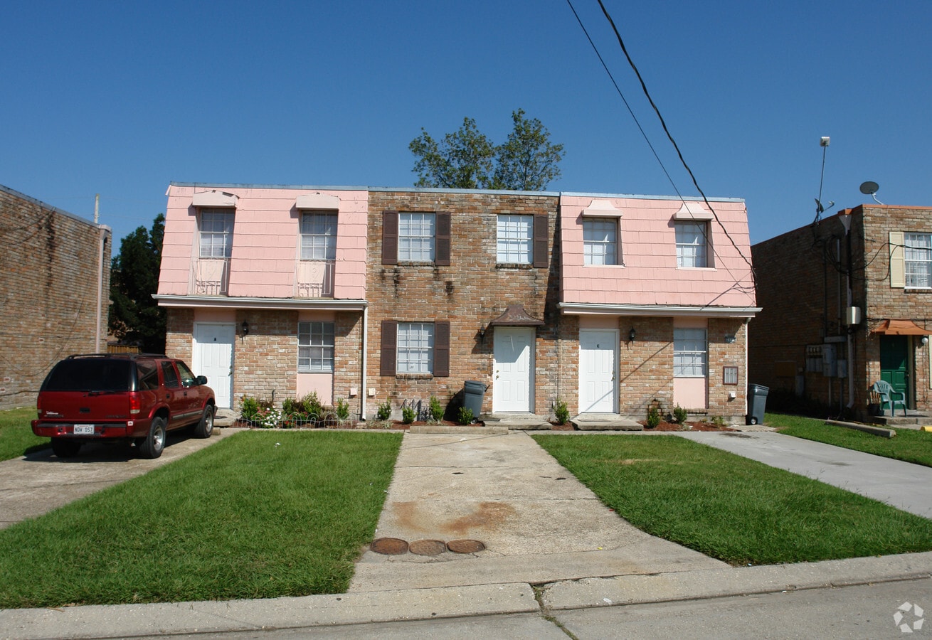 Photo - 2113 Manson Ave