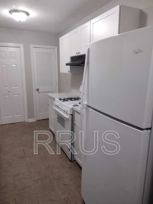 Photo - 275 Juliet Ln SW