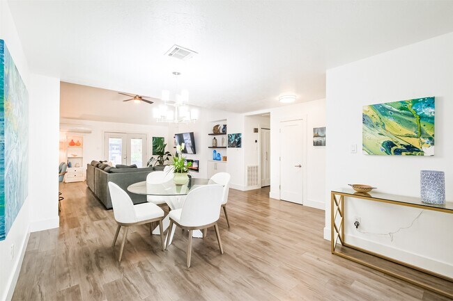 Photo - 6102 Lymbar Dr