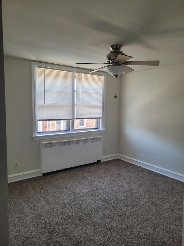 Photo - 7113 Castor Ave