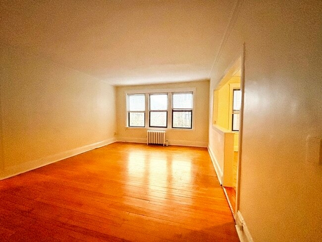 Photo - 122 Babcock St Unit 24