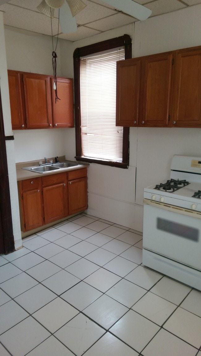 Kitchen - 3421 Hartford St Unit 2nd