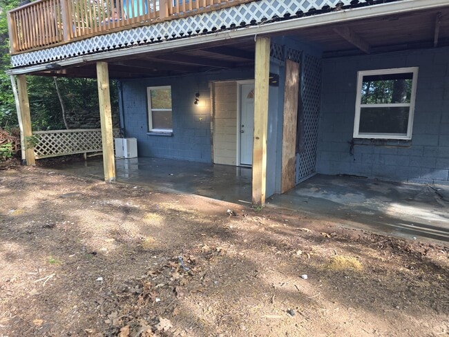 Photo - 228 Varnes Ln Unit 3