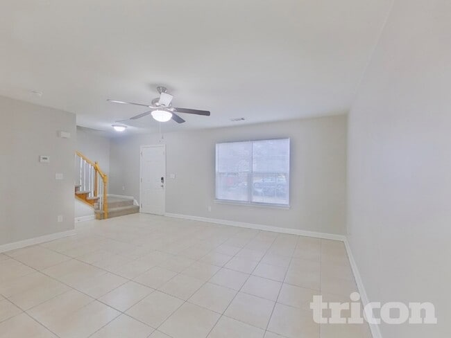 Photo - 1711 Southwind Dr