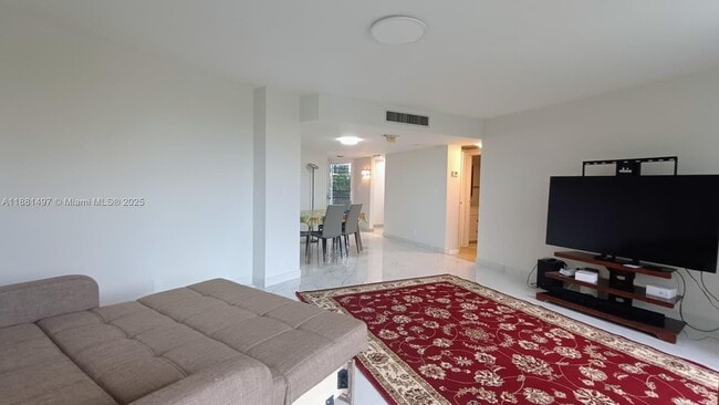 Building Photo - 3475 N Country Club Dr Unit 408 Rental
