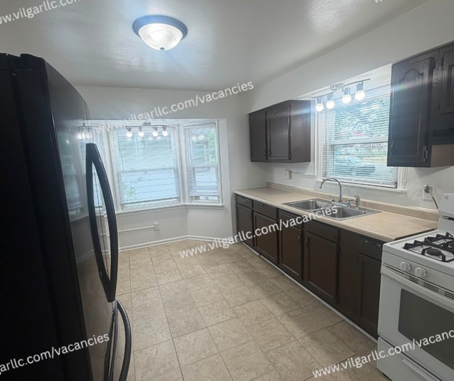 Photo - For Rent - 3 Bedroom, 1 Bathroom Home