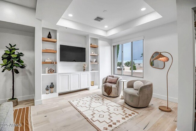 Photo - 7788 E Main St