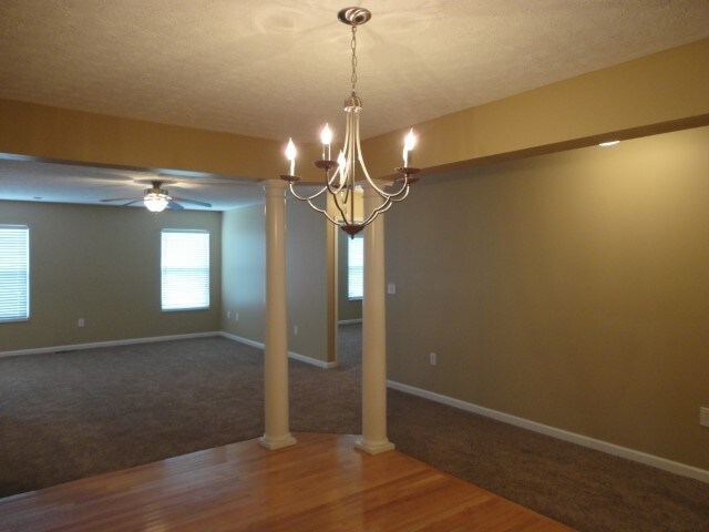 Photo - 5145 Oak Creek Trail