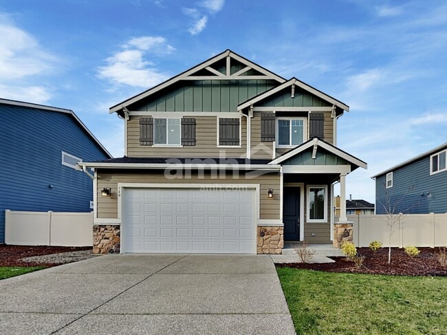 Building Photo - 740 Dudley St