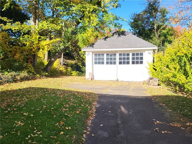 Photo - 59 Pinnacle Rd