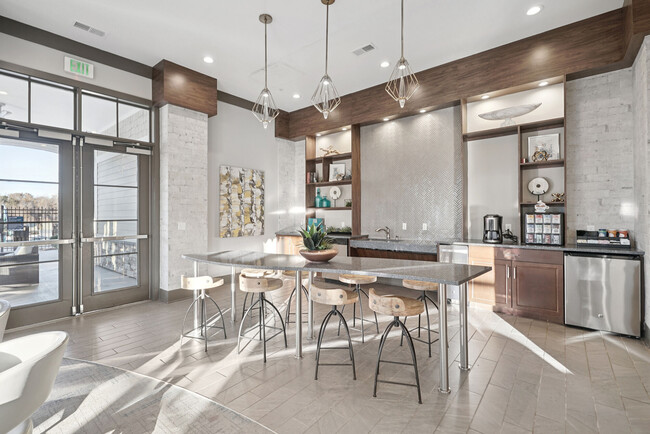 Photo - 5th Street Place