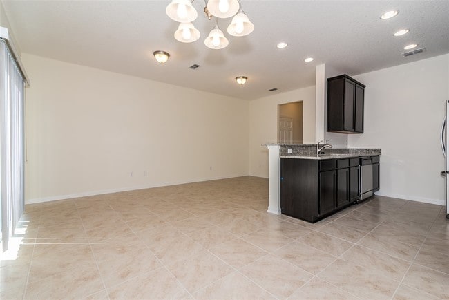 Photo - 129 Moultrie Village Ln