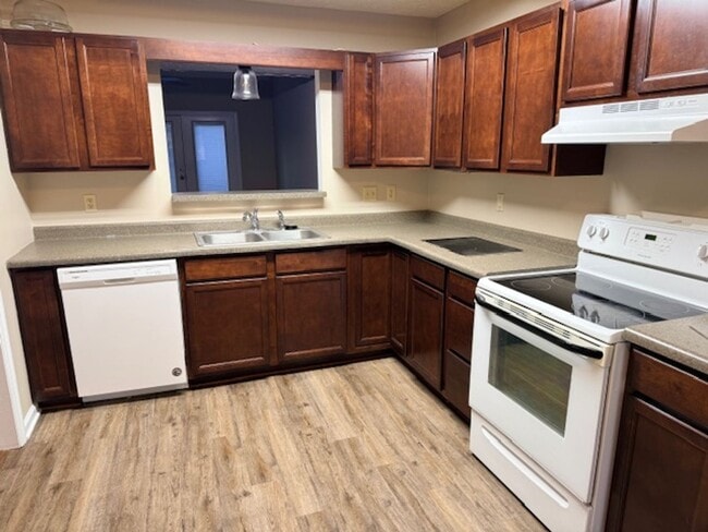 Photo - Maryville 37803 - 3 bedroom condo with bonus room - Call Troy Adams (865) 233-6949