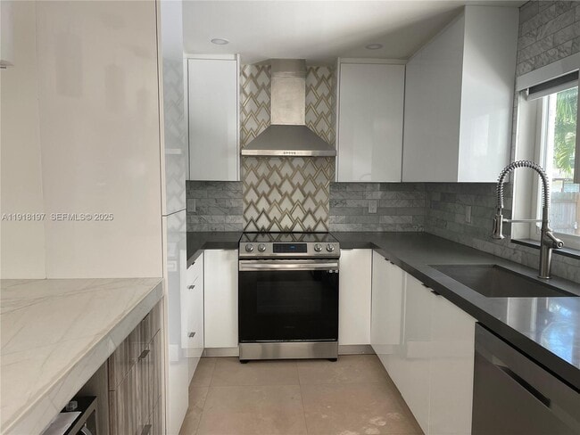 Photo - 2900 SW 16th St