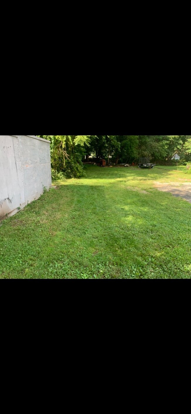 466 Broad St Unit #1