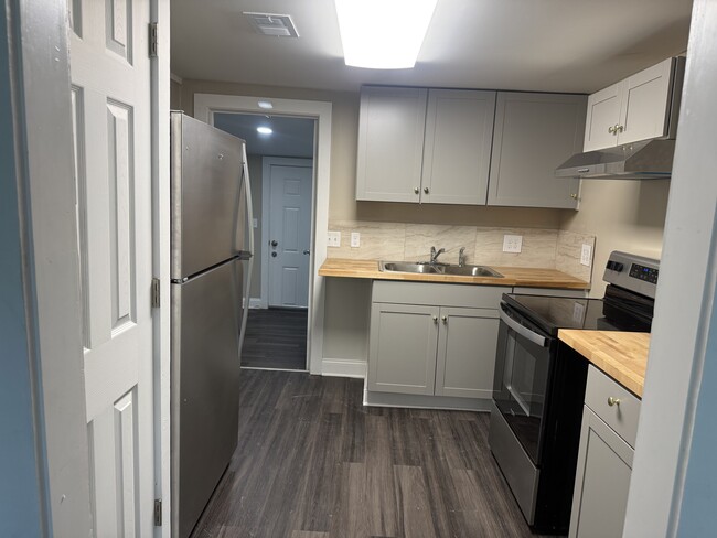 6244 New Jesup Hwy