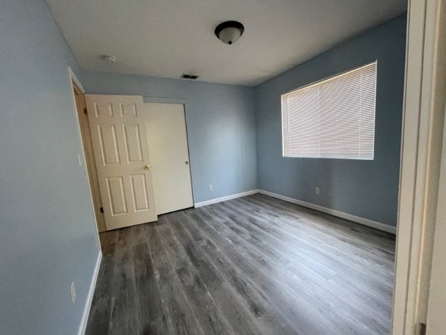 Photo - 3513 Birchdale Way