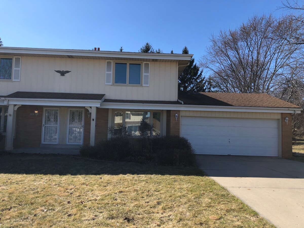 Photo - 4055 Fountain Plaza Dr