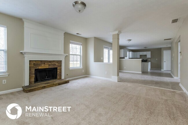 Photo - 704 Waterstone Ct NW