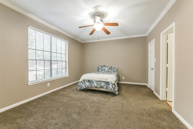 Photo - 2255 Braeswood Park Dr Unit 153