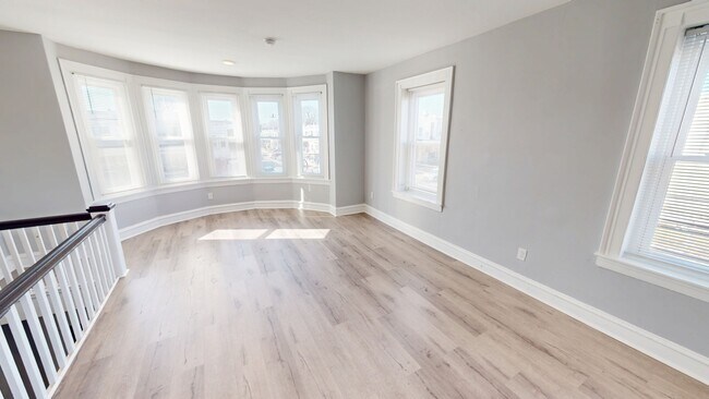 Photo - 5861 Cedar Ave