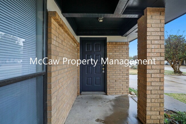 Photo - 715 Long Ct