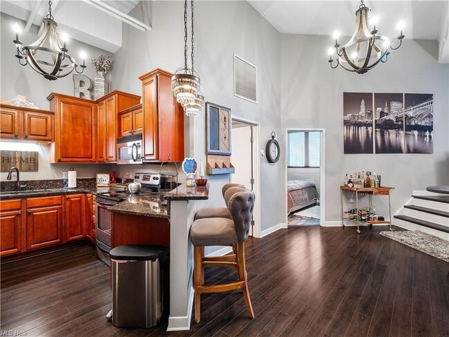 Photo - 1133 W 9th St Unit 502