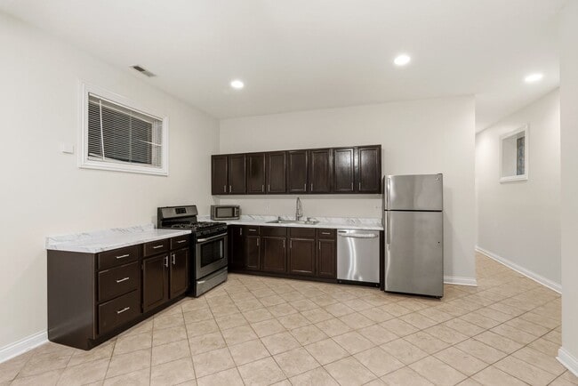 Photo - 938 N Washtenaw Ave