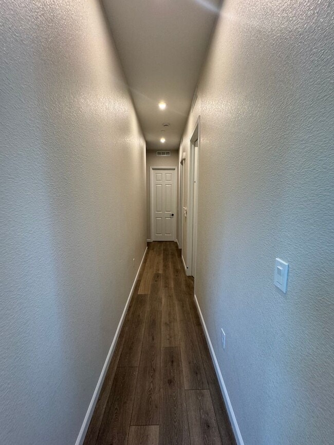 Photo - 8260 Honor Ct