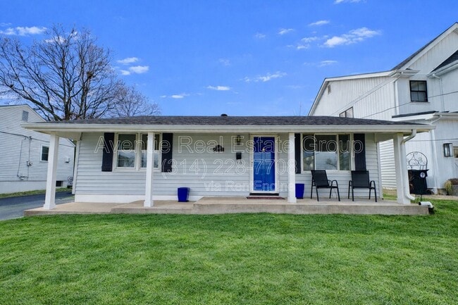 Building Photo - 449 Crest Ave