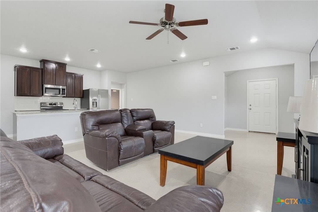 Photo - 1645 Dryden Ave