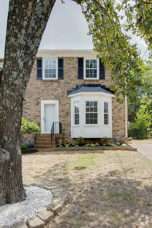 Building Photo - 606 Castlegate Dr Rental