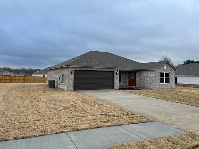 Photo - 33 Ferguson Dr