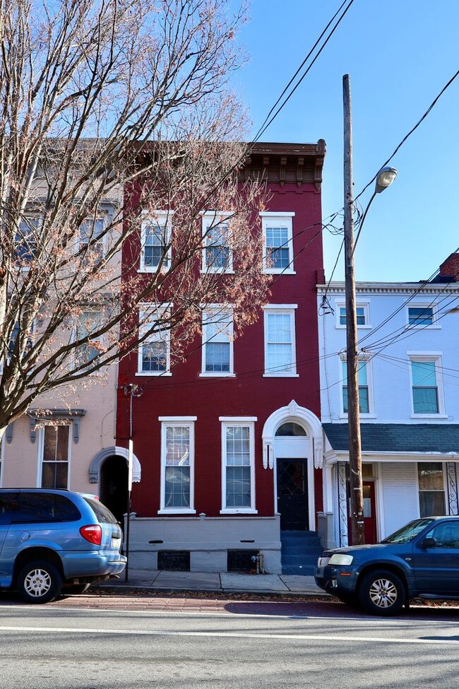 Photo - 343 N Mulberry St Unit Apt 3