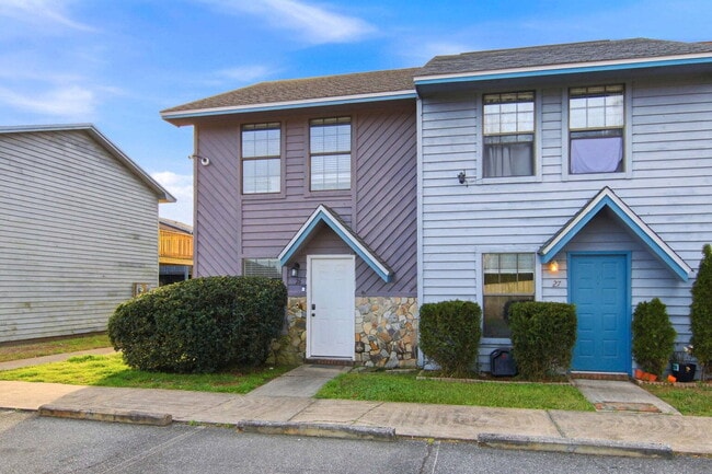 Photo - "Charming 2-Bed Townhouse Retreat in Fort Walton Beach – Perfect Comfort in 967 Sq Ft!" Unit 26