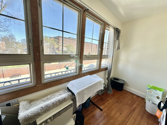 Photo - 335 S Huntington Ave Unit 10