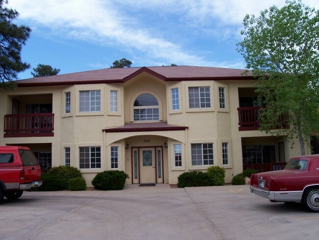 2 bed / 1 bath in 4 Plex - 2 bed / 1 bath in 4 Plex Unit 4