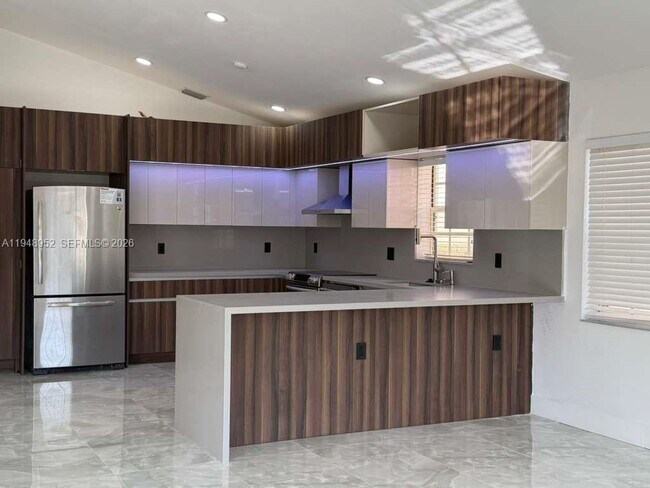 Photo - 189 Cameron Dr