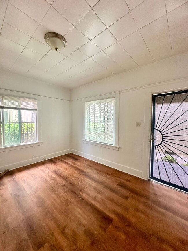 Photo - 732-738 Gaviota LB Unidad 738