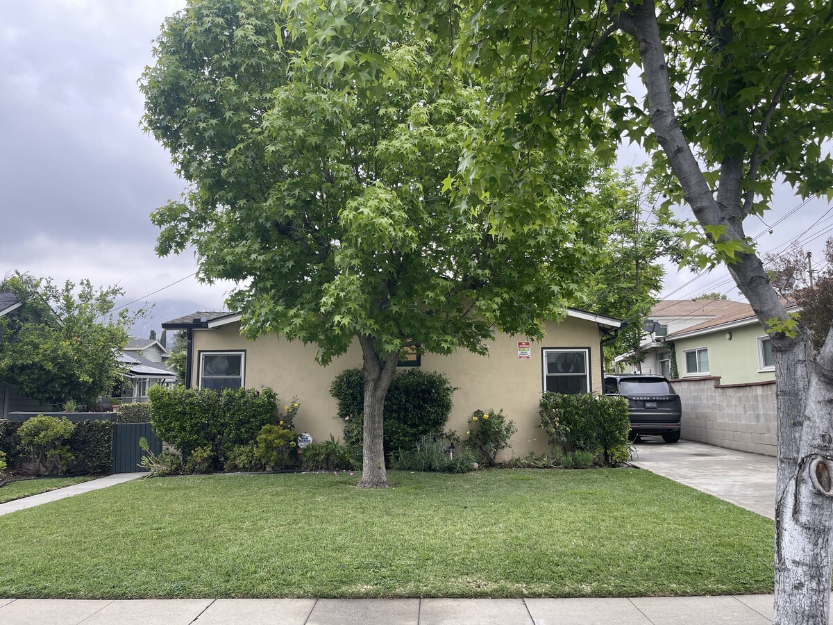Photo - 715 W Colorado Blvd Apartments Unit 715
