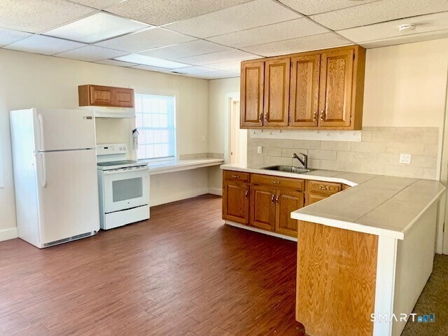 Photo - 4666 Main St