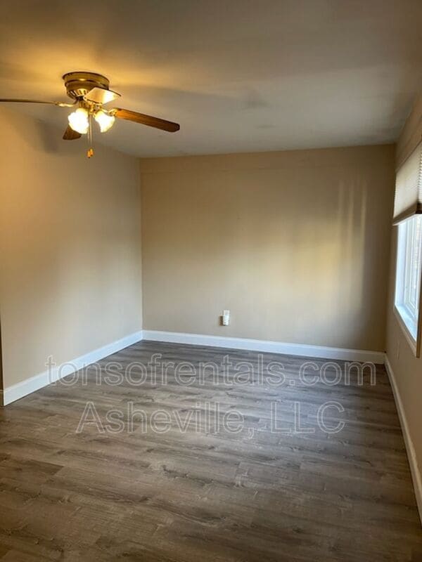 Photo - 321 Lake Cir Dr Unit #B